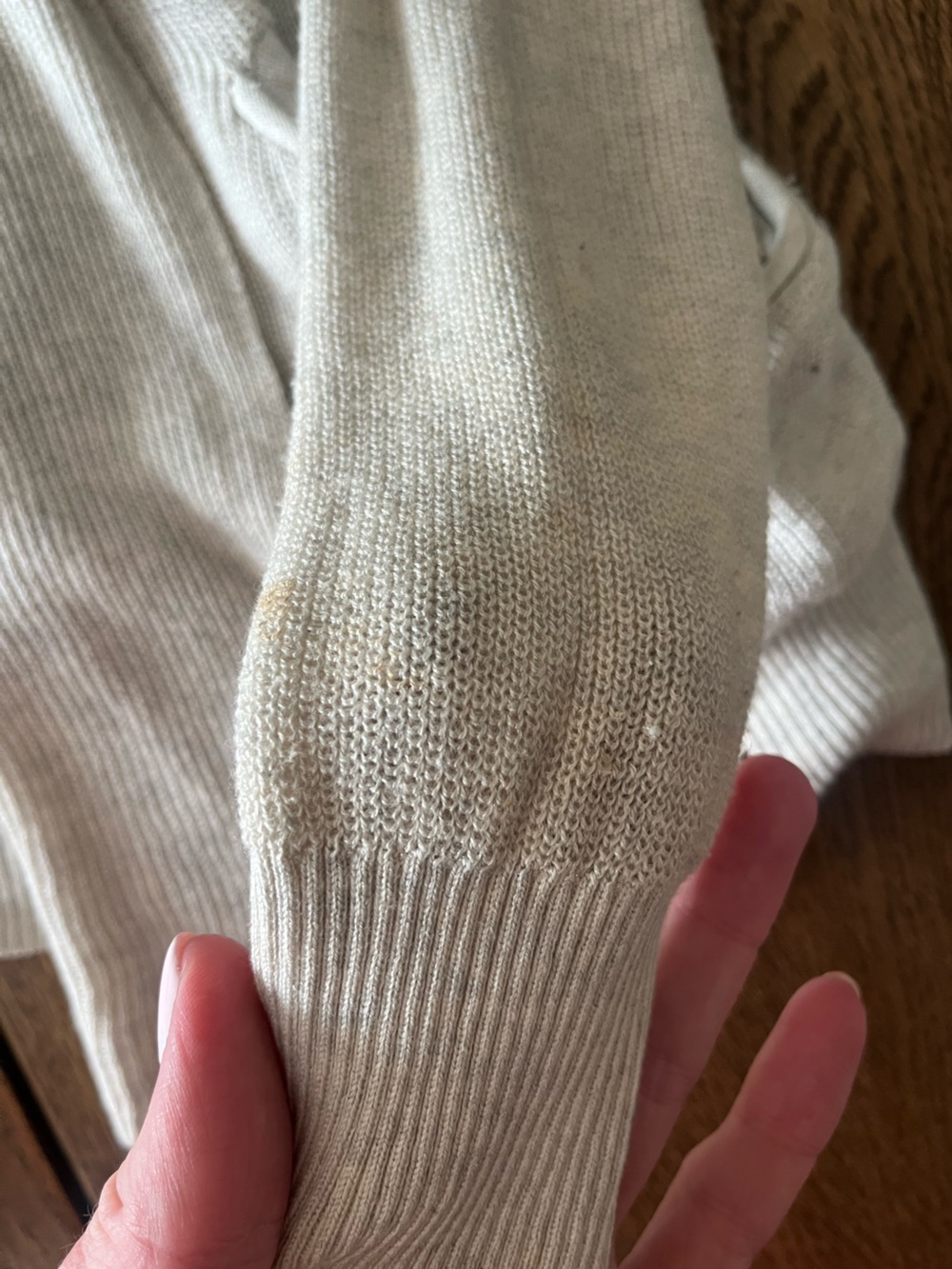Vintage Aritzia Wilfred Women’s With Silk and Cashmere Cardigan - Picture 2 of 7